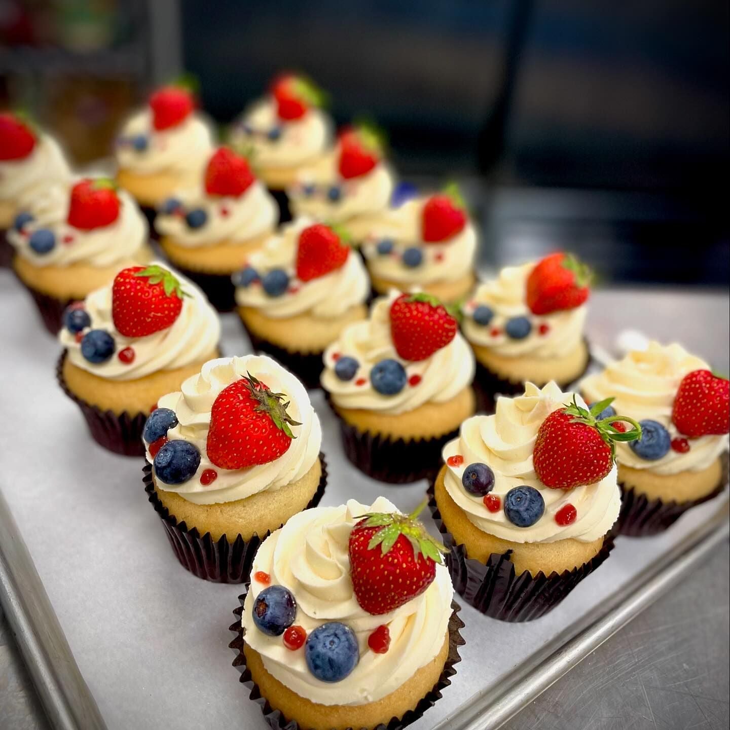Custom Cupcakes (by the dozen!)